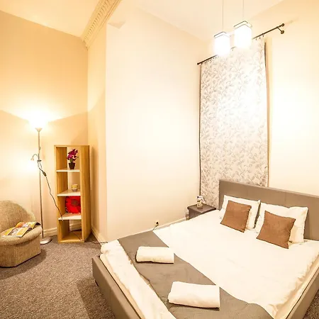 Dzirnavu Downtown In Center Apartment *