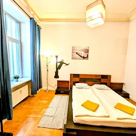 Dzirnavu Downtown In Center Apartment *