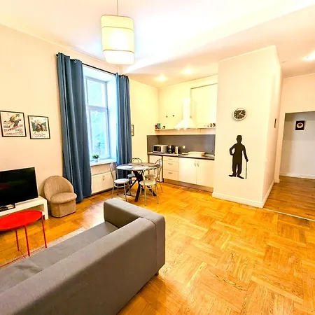 Dzirnavu Downtown In Center *