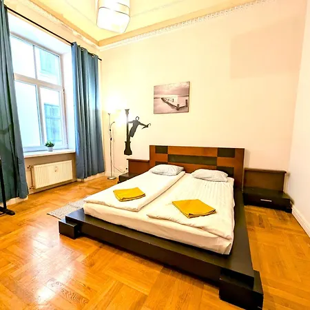 アパート Dzirnavu Downtown In Center リガ