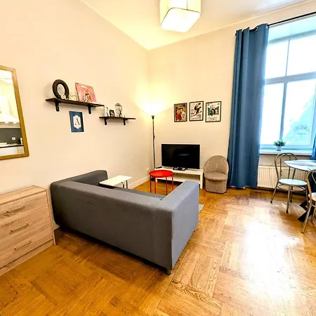 Dzirnavu Downtown In Center Apartman