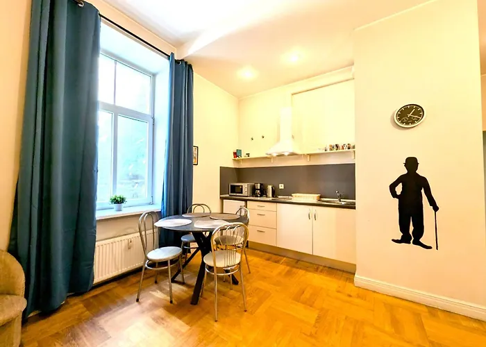 Dzīvoklis Dzirnavu Downtown In Center Riga