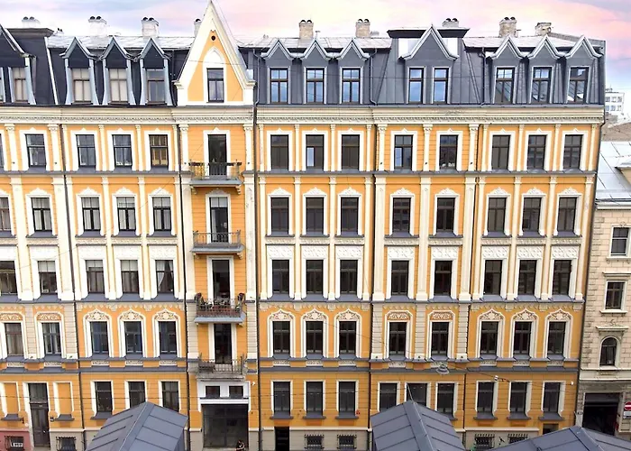 Dzīvoklis Dzirnavu Downtown In Center Riga